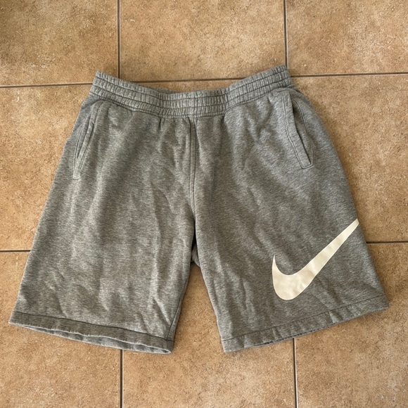 Nike Gray Athletic Sweat Shorts with Elastic Waistband - Picture 1 of 4
